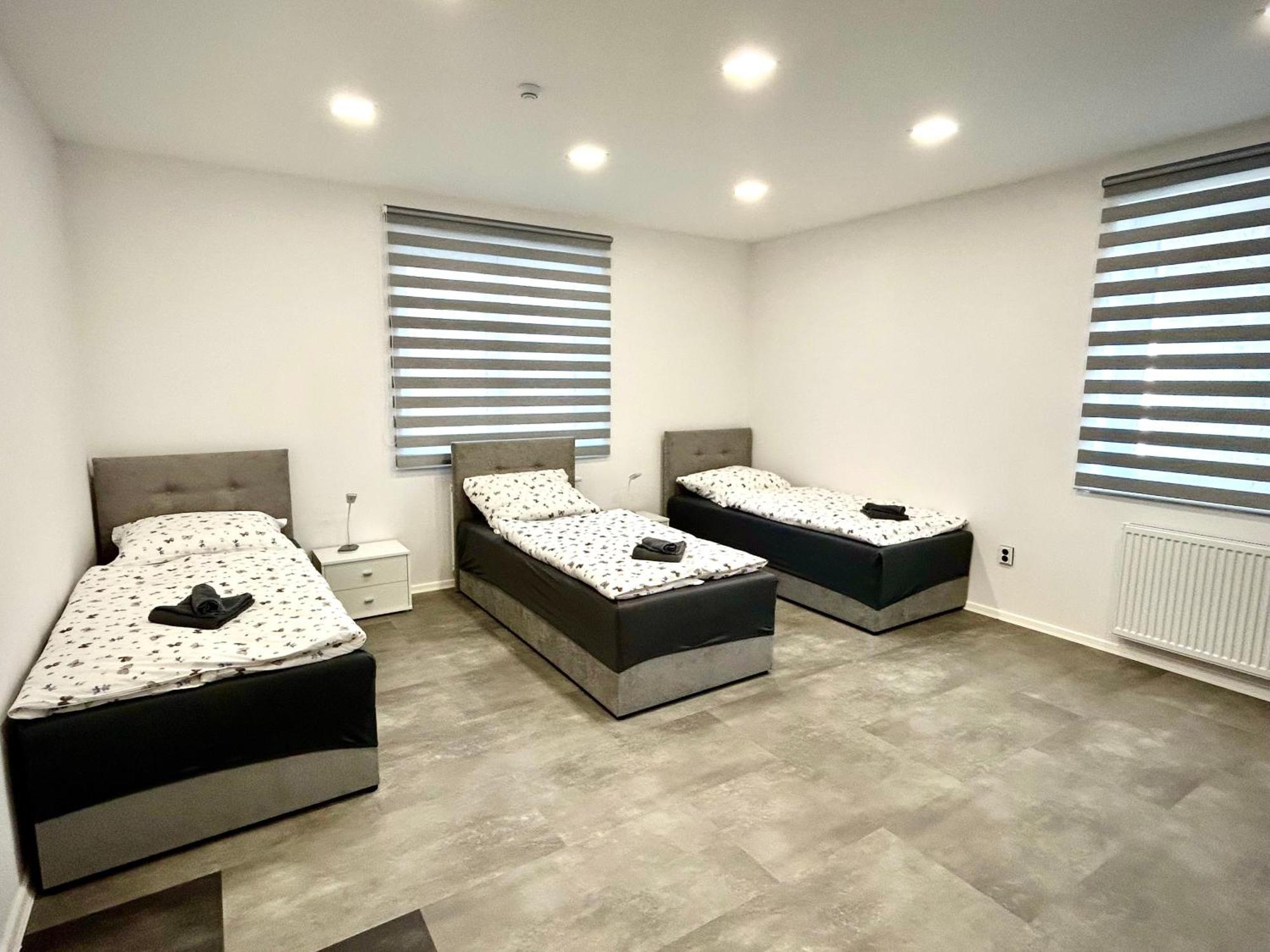 Apartmany Premium Se Soukromym Parkovanim Česká Lípa Bagian luar foto