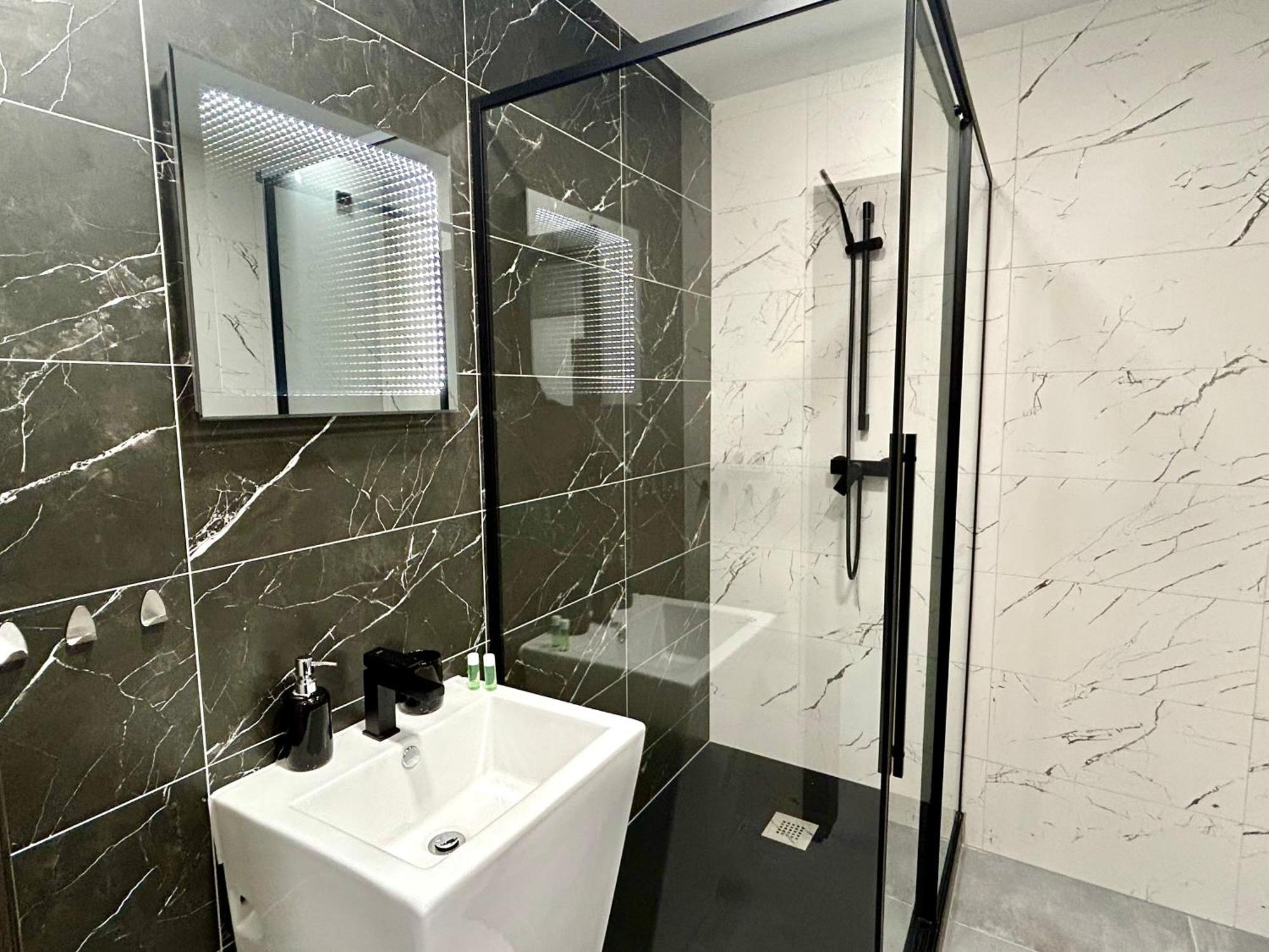 Apartmany Premium Se Soukromym Parkovanim Česká Lípa Bagian luar foto