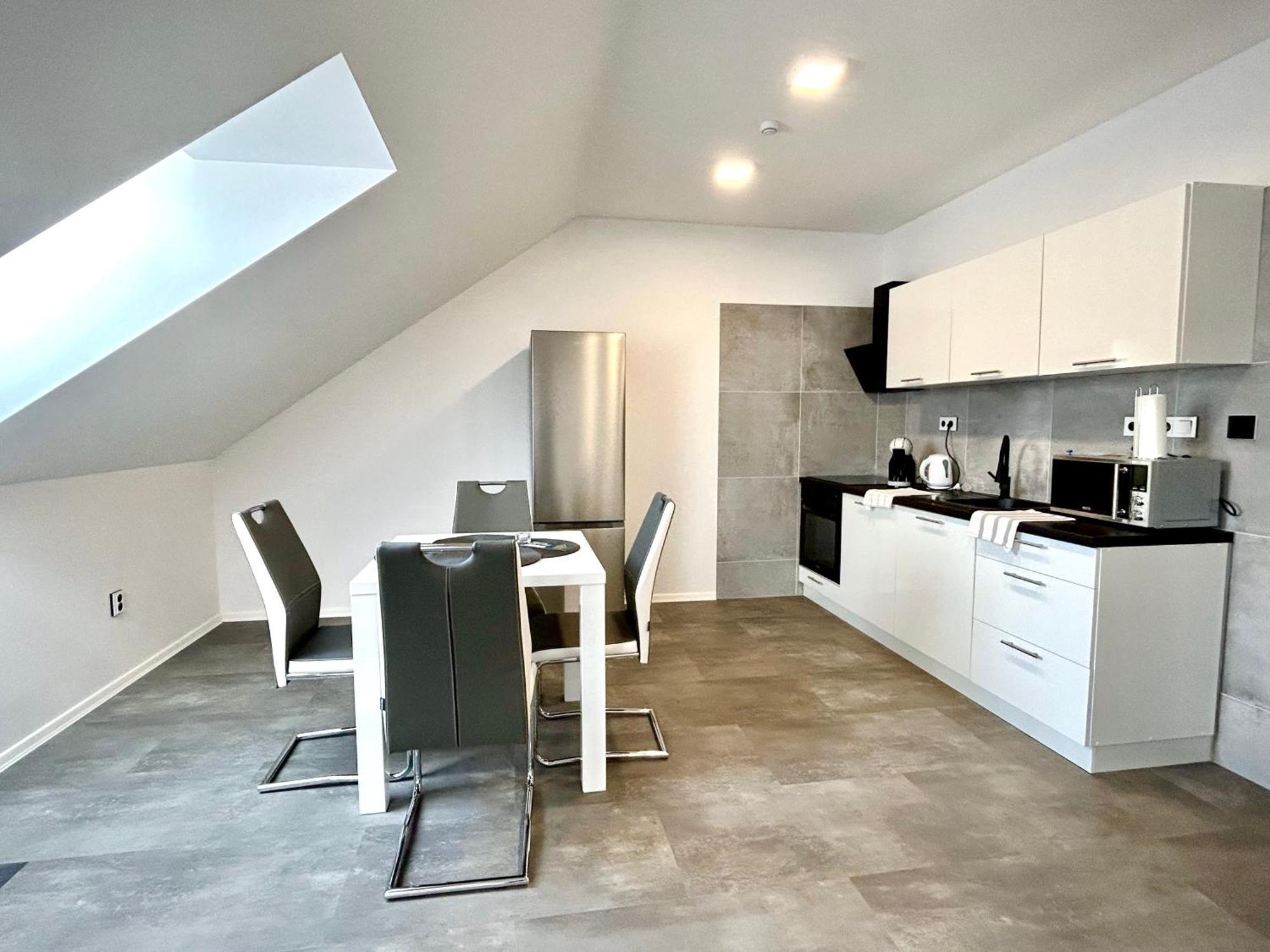 Apartmany Premium Se Soukromym Parkovanim Česká Lípa Bagian luar foto